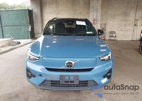 2023 Volvo Xc40 Recharge Pure Electric Twin Ultimate z USA, uszkodzony, nr VIN YV4ED3UM3P2089275